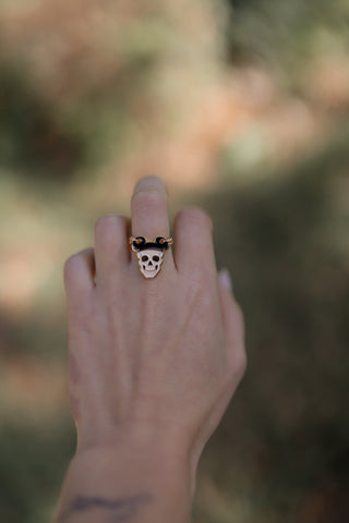 Park Hat Skull Ring